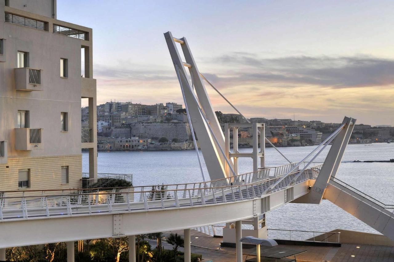 Spectacular Apartment Valletta And Harbour Views Слима Екстериор снимка
